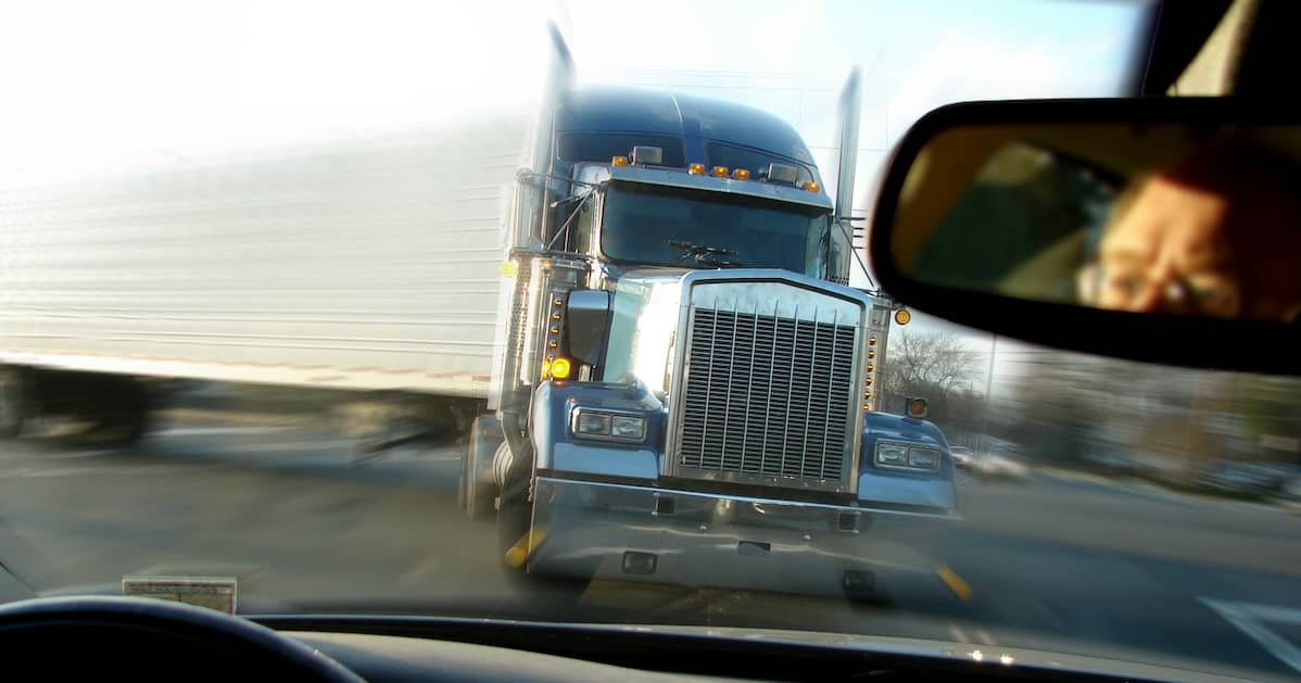 Who to Call After a Truck Accident